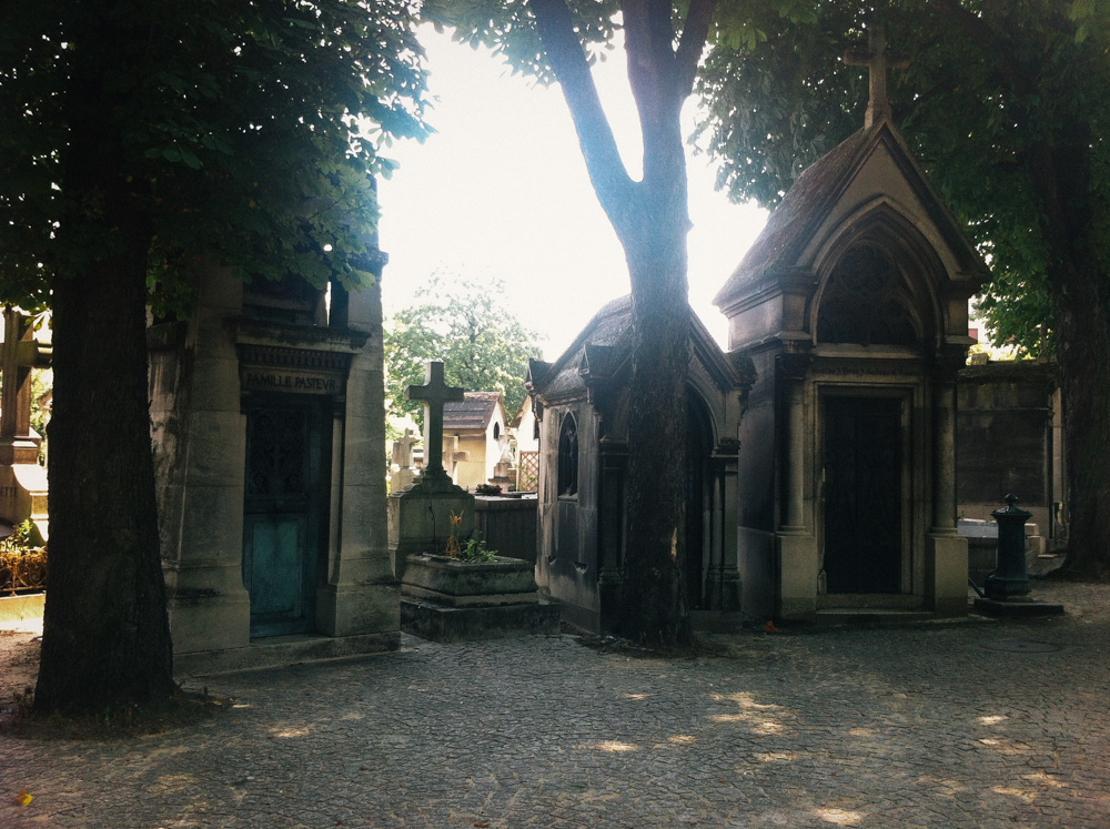 CIMETIÈRE DE PASSY - ANGDOO.COM/BLOG